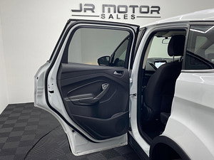 Ford Kuga thumbnail