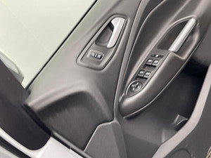 Ford Kuga thumbnail