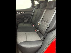 Nissan Qashqai thumbnail