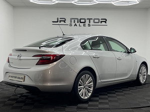 Vauxhall Insignia thumbnail