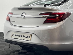 Vauxhall Insignia thumbnail