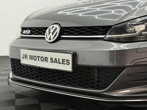Volkswagen Golf thumbnail