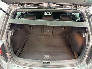 Volkswagen Golf thumbnail