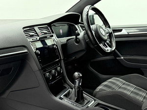 Volkswagen Golf thumbnail