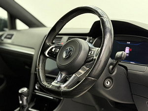 Volkswagen Golf thumbnail
