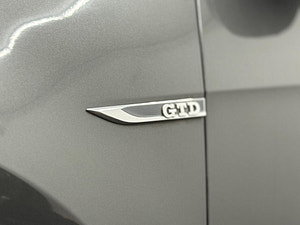 Volkswagen Golf thumbnail