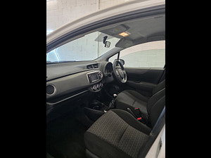 Toyota Yaris thumbnail