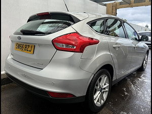 Ford Focus thumbnail