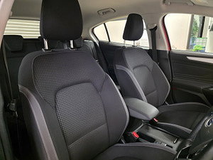 Ford Focus thumbnail