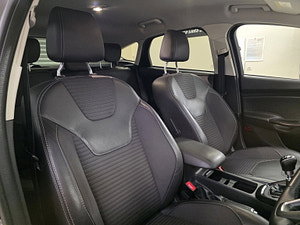 Ford Focus thumbnail