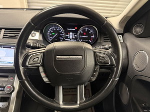 Land Rover Range Rover Evoque thumbnail