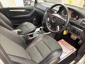 Mercedes-Benz B Class thumbnail