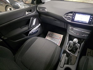 Peugeot 308 SW thumbnail