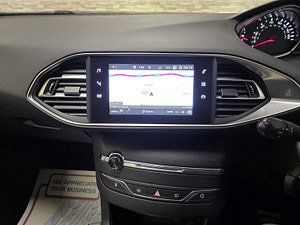 Peugeot 308 SW thumbnail