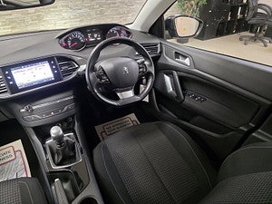 Peugeot 308 SW thumbnail