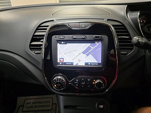 Renault Captur thumbnail