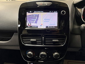 Renault Clio thumbnail