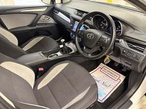 Toyota Avensis thumbnail
