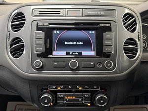 Volkswagen Tiguan thumbnail