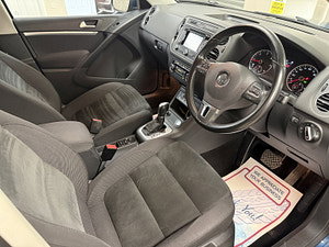 Volkswagen Tiguan thumbnail
