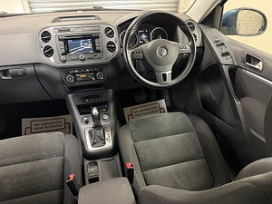 Volkswagen Tiguan thumbnail