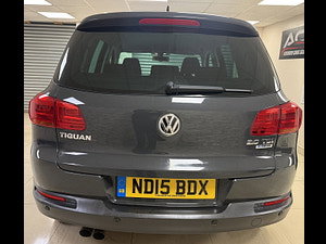 Volkswagen Tiguan thumbnail