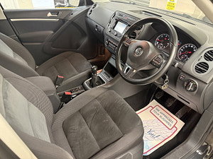 Volkswagen Tiguan thumbnail