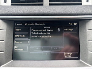 Land Rover Range Rover Evoque thumbnail