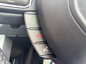 Land Rover Range Rover Evoque thumbnail