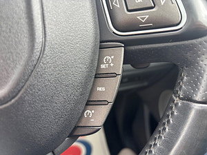 Land Rover Range Rover Evoque thumbnail