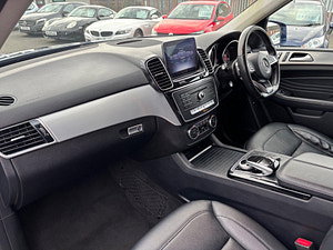 Mercedes-Benz GLE thumbnail