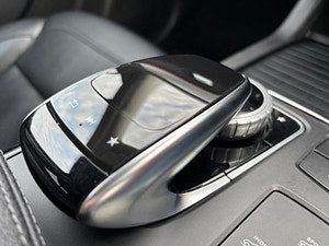 Mercedes-Benz GLE thumbnail