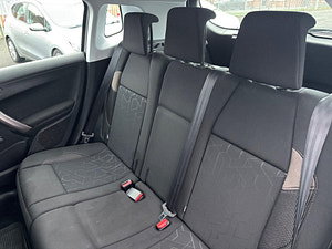 Peugeot 2008 thumbnail