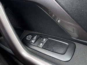 Peugeot 2008 thumbnail