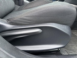 Peugeot 2008 thumbnail