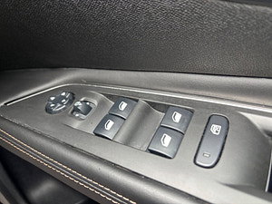 Peugeot 3008 thumbnail