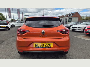 Renault Clio thumbnail
