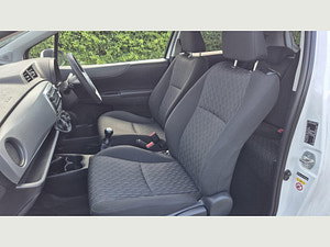 Toyota Yaris thumbnail