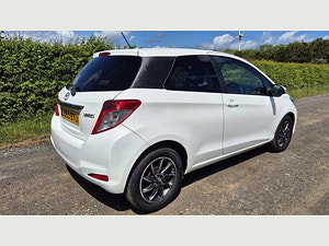 Toyota Yaris thumbnail