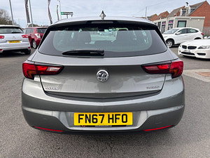 Vauxhall Astra thumbnail