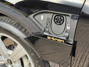 Audi E-tron thumbnail