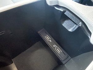 Mercedes-Benz B Class thumbnail
