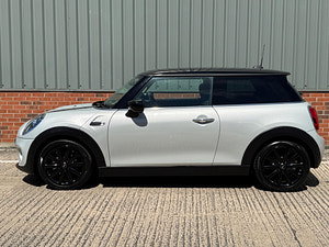 MINI Hatch thumbnail