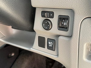 Nissan e-NV200 thumbnail