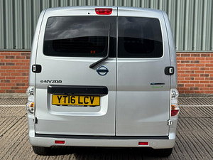 Nissan e-NV200 thumbnail
