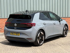 Volkswagen ID.3 thumbnail