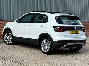 Volkswagen T-Cross thumbnail
