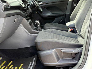 Volkswagen T-Cross thumbnail