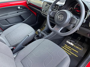 Volkswagen up! thumbnail