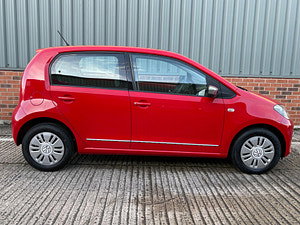 Volkswagen up! thumbnail